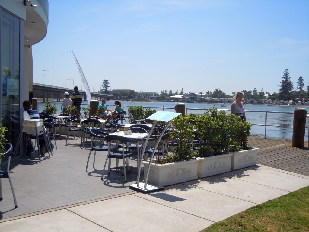 The Entrance Waterside cafe